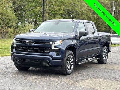 2022 Chevrolet Silverado 1500 4WD Crew Cab Short Bed RST