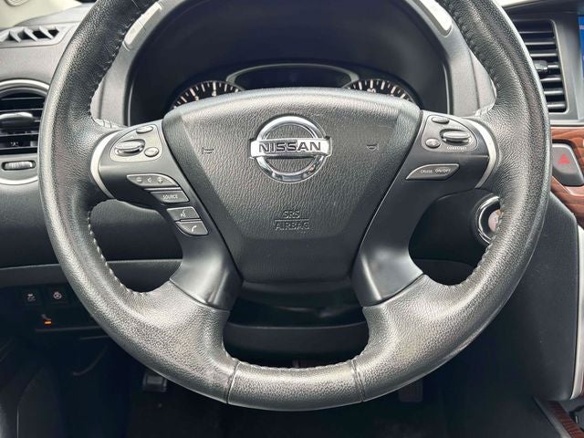 2017 Nissan Pathfinder Platinum