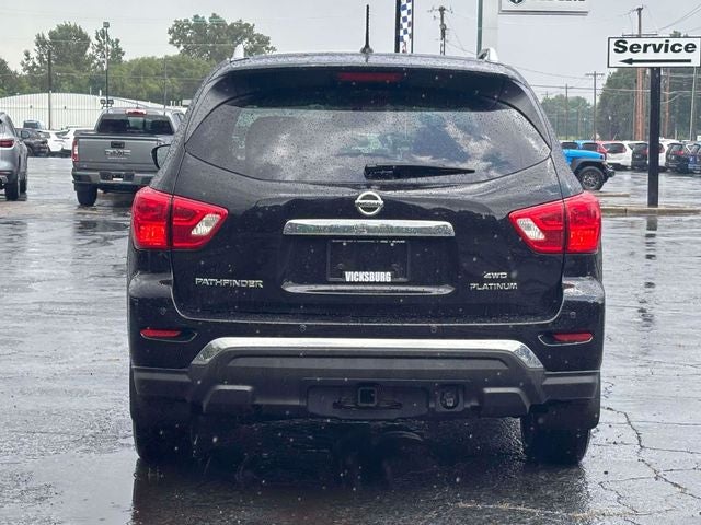 2017 Nissan Pathfinder Platinum