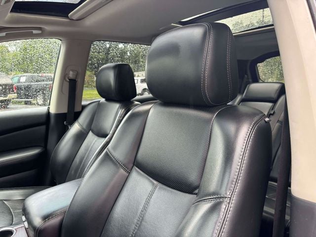 2017 Nissan Pathfinder Platinum