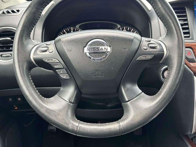 2017 Nissan Pathfinder Platinum