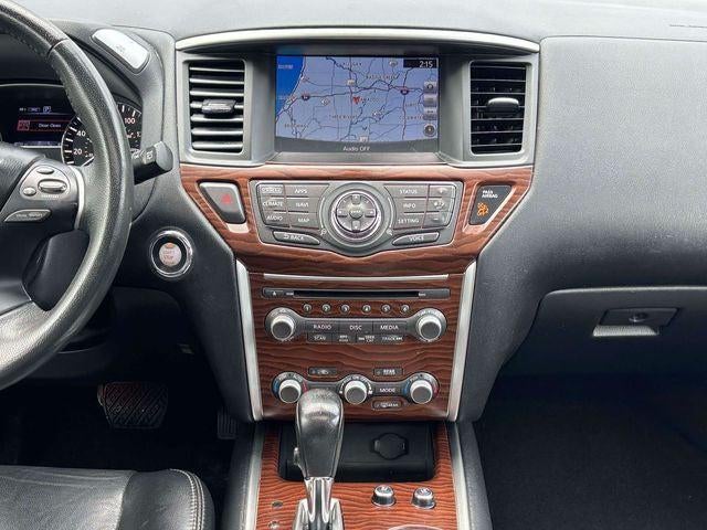 2017 Nissan Pathfinder Platinum