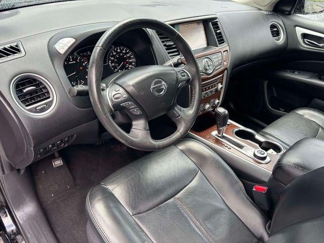2017 Nissan Pathfinder Platinum