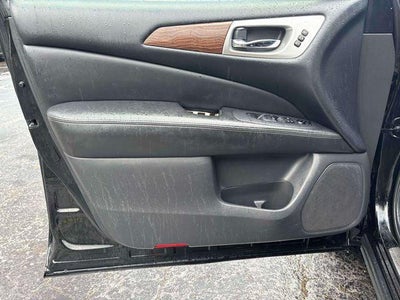 2017 Nissan Pathfinder Platinum