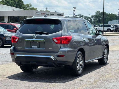 2019 Nissan Pathfinder S