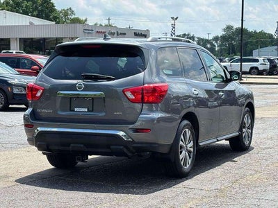 2019 Nissan Pathfinder S