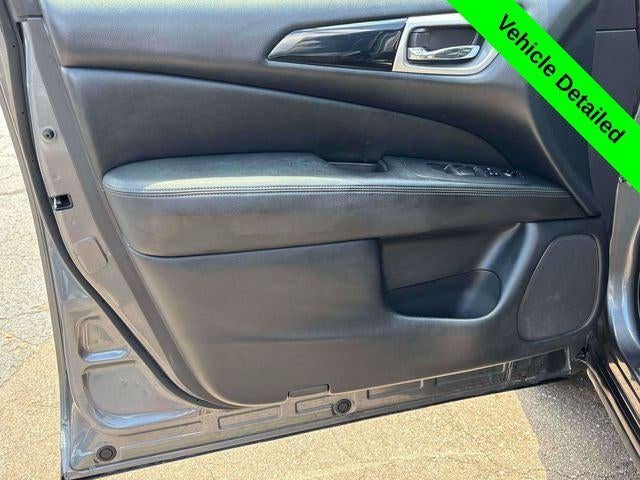 2019 Nissan Pathfinder S