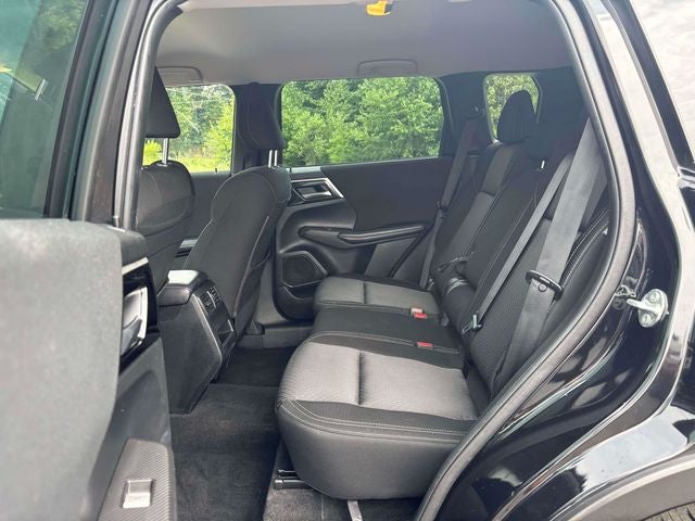 2023 Mitsubishi Outlander ES