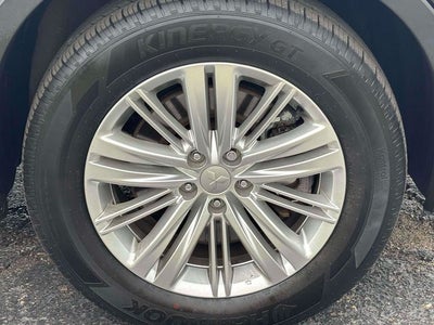 2023 Mitsubishi Outlander ES