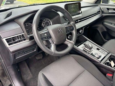 2023 Mitsubishi Outlander ES 2.5 2WD