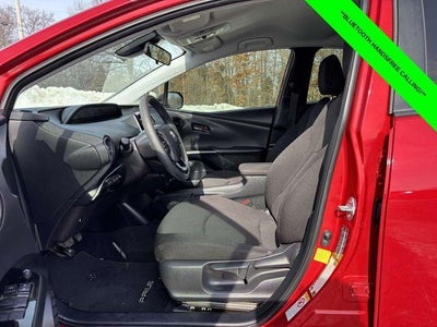 2020 Toyota Prius LE