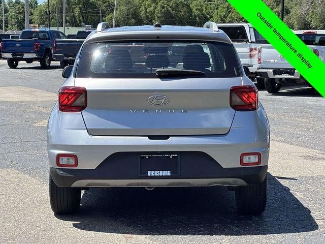 2023 Hyundai Venue SEL