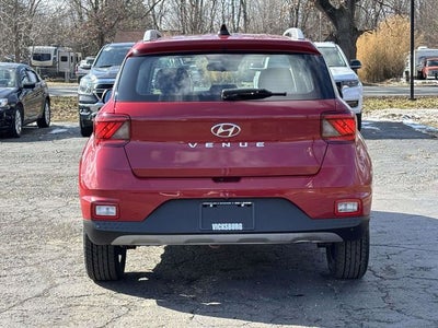 2022 Hyundai Venue SEL