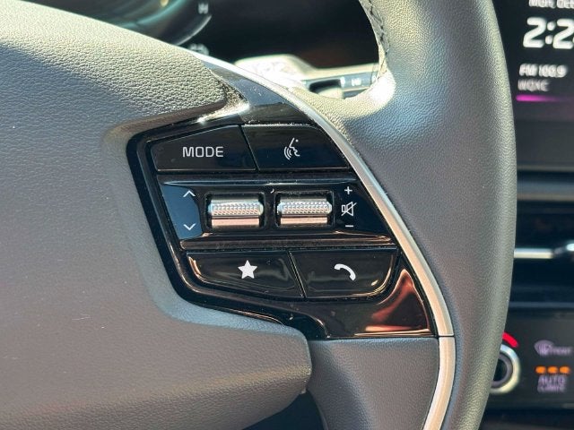 2023 Kia Niro SX Touring