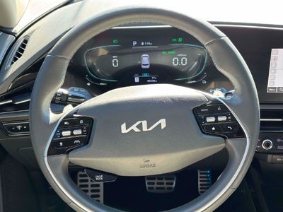 2023 Kia Niro SX Touring