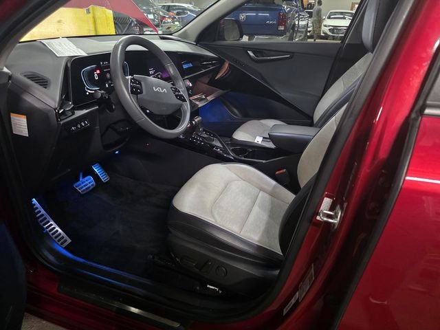 2023 Kia Niro SX Touring