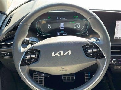 2023 Kia Niro SX Touring