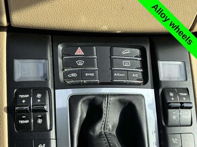 2018 Porsche Macan Base