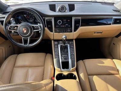 2018 Porsche Macan Base