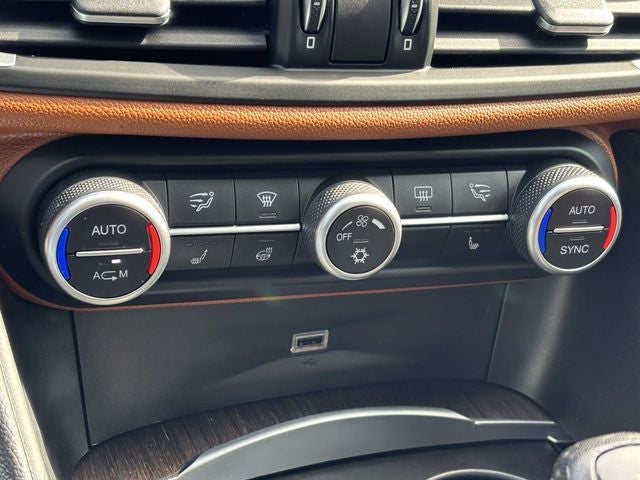 2017 Alfa Romeo Giulia Ti RWD