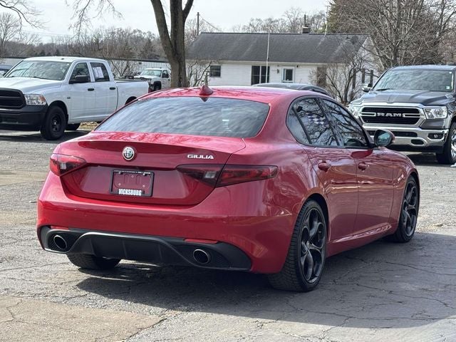 2017 Alfa Romeo Giulia Ti RWD