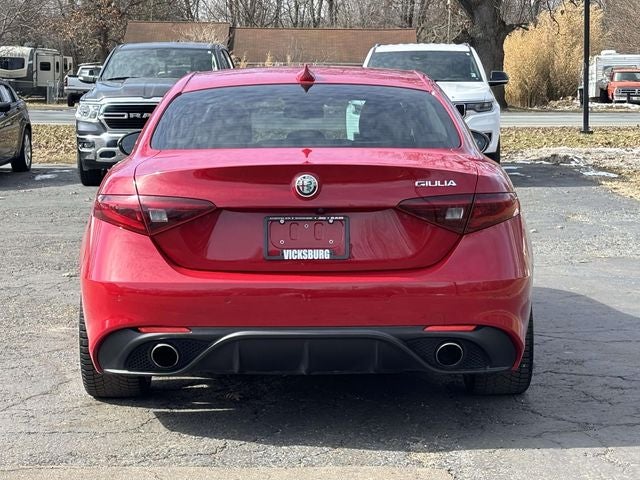 2017 Alfa Romeo Giulia Ti RWD