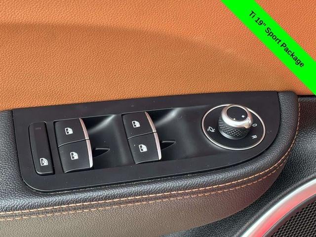 2017 Alfa Romeo Giulia Ti RWD