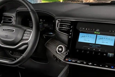 2025 Jeep Wagoneer Interior